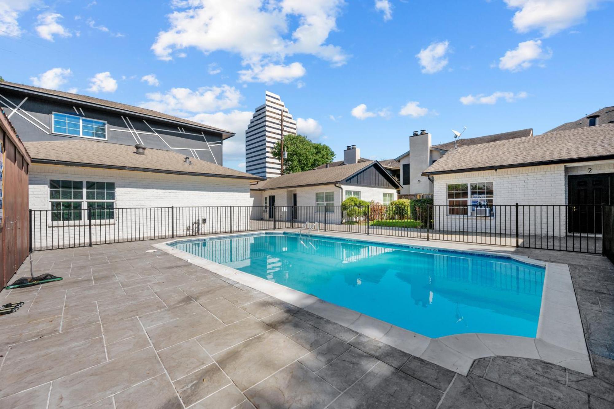 Charming Downtown - Ideal Location For Exploring *
