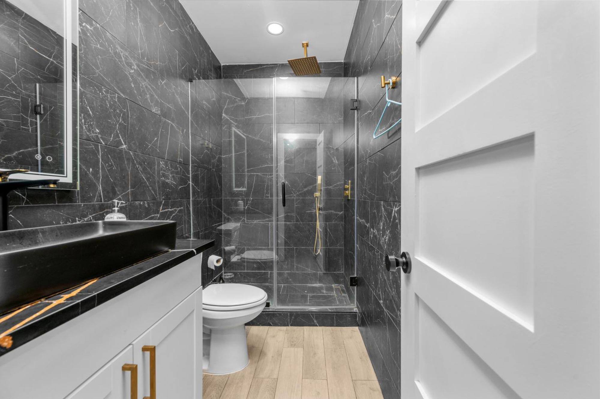 Charming Downtown - Ideal Location For Exploring Apartment